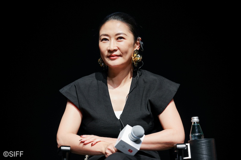 演员、制片人梁静